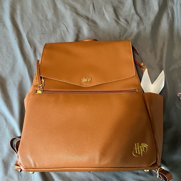 Harry Potter style diaper bag- new with tags, never used - Picture 7 of 7